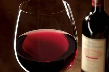 葡萄酒中期储存（3-12 个月）工艺