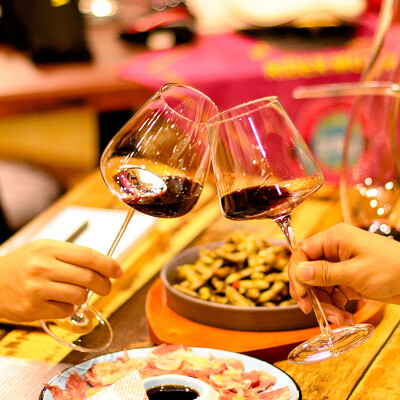 葡萄酒餐厅合作营销:餐酒搭配,提升双方销量