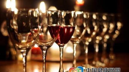 葡萄酒酒精度与食物辛辣度的搭配（低酒精度酒配辛辣菜）常识