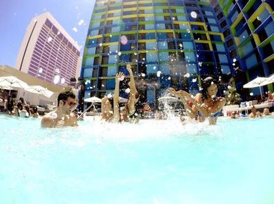 葡萄酒跨界营销：与其他行业品牌合作，扩大影响力​