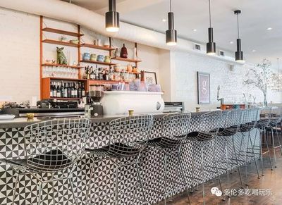 餐厅品酒时对侍酒服务的评价与小费(国外)常识