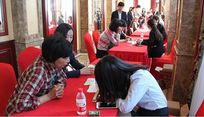 葡萄酒抽奖营销:以惊喜福利激发参与热情