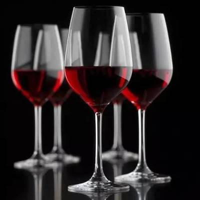 观色环节快速判断葡萄酒类型的常识