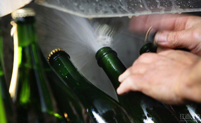 起泡葡萄酒传统法补糖(liqueur d'expédition)工艺